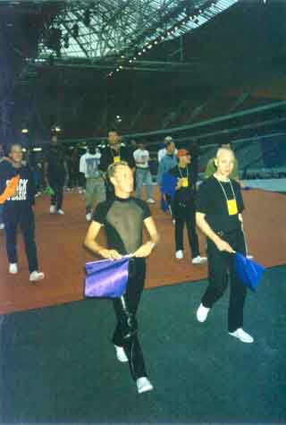 g10.jpg (18455 bytes)